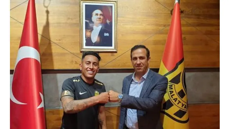 Christian Cueva llegó a Turquía proveniente del fútbol mexicano.