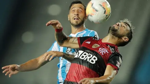 Flamengo quedó mejor parado de cara a la vuelta en Brasil.