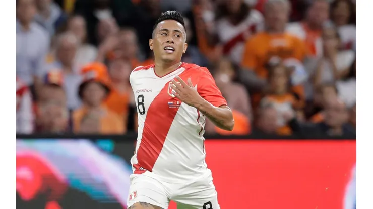 Christian Cueva vuelve a tener problemas de indisciplina como antes pasó en Santos FC.