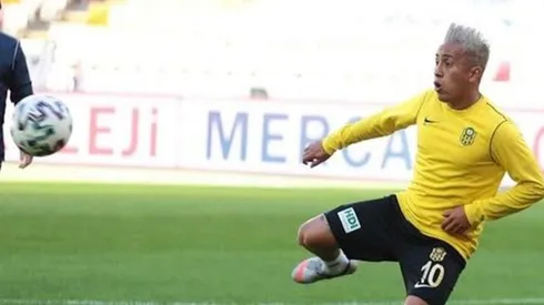 Christian Cueva tuvo problemas también con el Santos de Brasil.