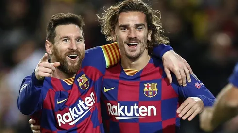 Antoine Griezmann junto a Lionel Messi.