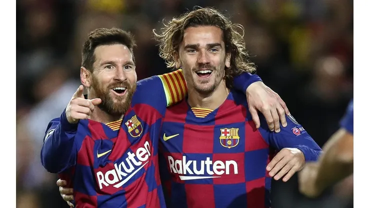 Antoine Griezmann junto a Lionel Messi.