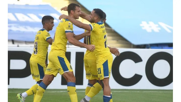 La celebración del tanto de Diego Novaretti.