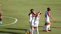 El festejo de los jugadores de Colón.