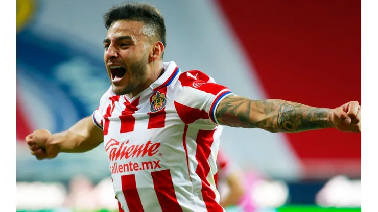 Chivas vs. Necaxa juegan por la repesca de la Liga MX este sábado (Getty Images)