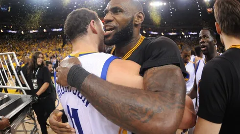 Klay Thompson y LeBron James