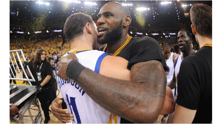 Klay Thompson y LeBron James