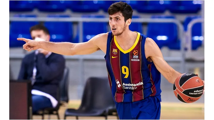 Leandro Bolmaro en el Barcelona
