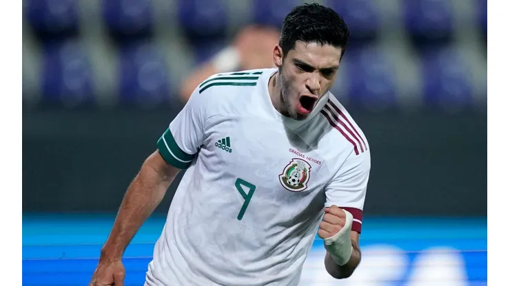 Raúl Jiménez adelantó al Tri ante Japón