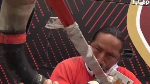 Hincha israelita volvió a ser uno de los personajes más solicitados en las afueras de la Videna.