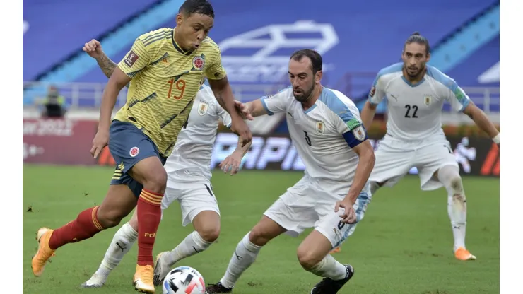 La Selección Colombia en partido de Eliminatorias contra Uruguay en Barranquilla.
