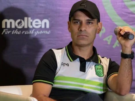 Rafa Márquez debutó como DT en Europa y fue goleado