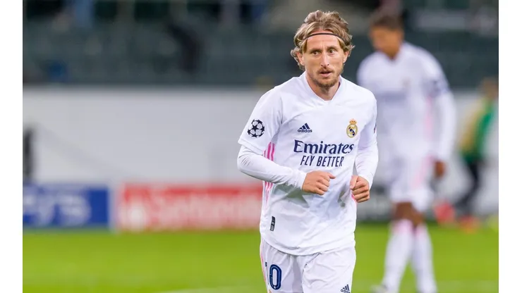 Sufre Real Madrid: un compañero de Modric en Croacia tiene coronavirus