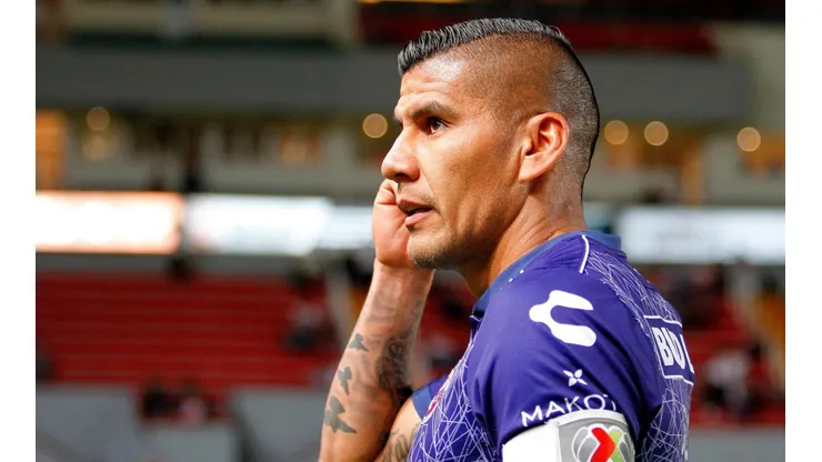 Carlos Salcido intentó renunciar a la LBM