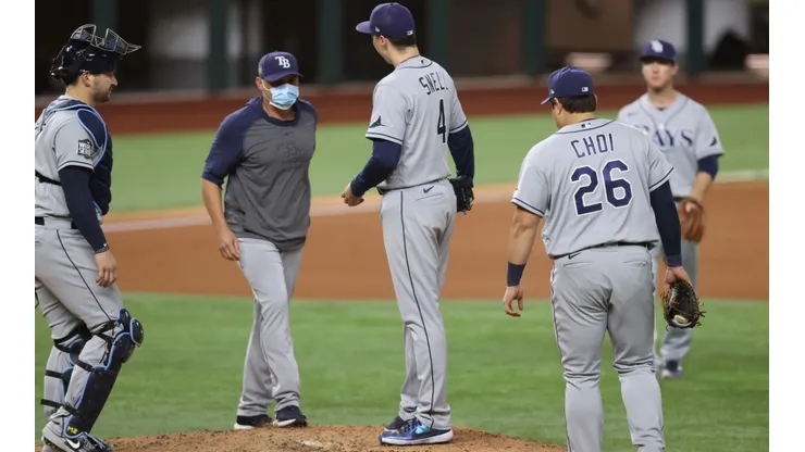 A pesar de su grave error, Kevin Cash recibe reconocimiento de MLB