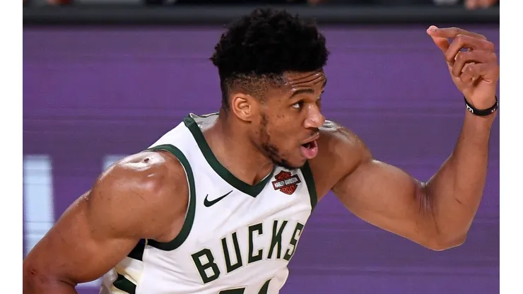 Giannis Antetokounmpo, estrella de Milwaukee Bucks