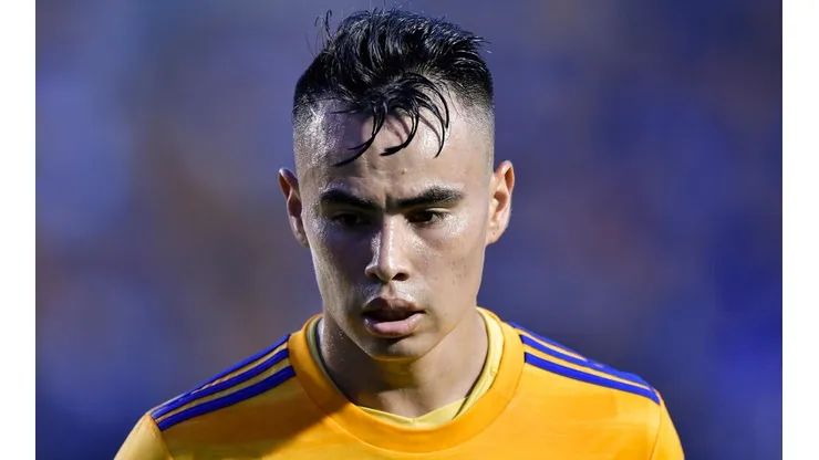 Lucas Zelarayán, centro de conflicto entre Tigres UANL y Belgrano.