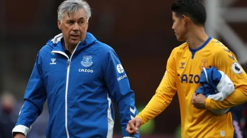 Carlo Ancelotti y James Rodríguez juntos en el Everton.