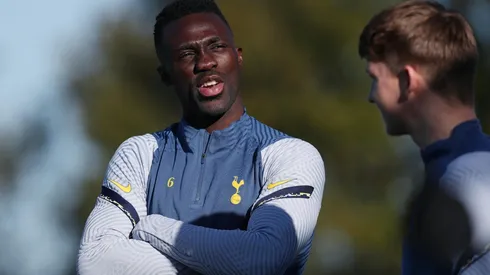 Dávinson Sánchez, jugador del Tottenham y la Selección Colombia.