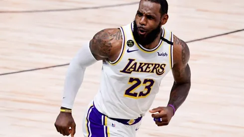 LeBron seguirá mostrando su talento en los Lakers