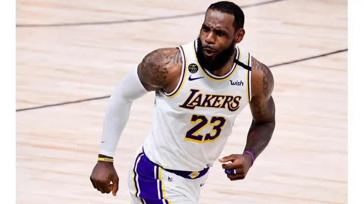 LeBron seguirá mostrando su talento en los Lakers
