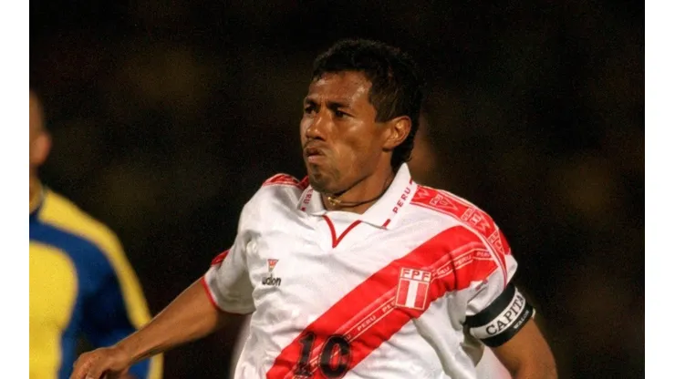 Roberto Palacios ve a Raúl Ruidíaz con condiciones para jugar en otro puesto.
