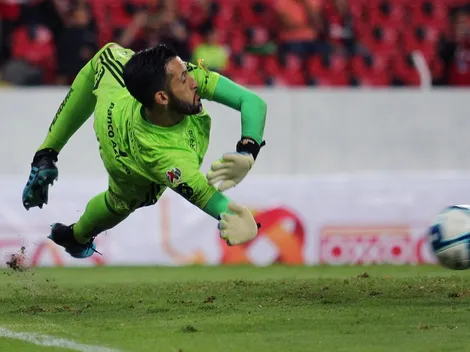 ¿Otro jugador menos? Camilo Vargas salió positivo por Covid y no viajaría