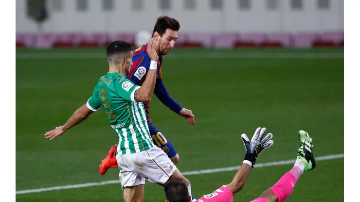 Épica asistencia de Lionel Messi para el gol de Griezmann.