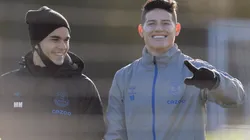 ¿Lo cuidan o no está listo? El detalle con James en práctica del Everton