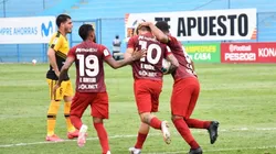 Universitario se complicó en todo el partido y pudo irse con la manos vacías.