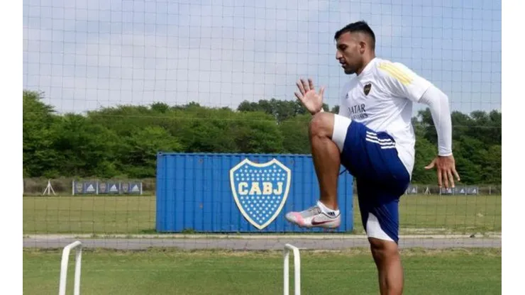 Wanchope Ábila no terminó la práctica de Boca y es duda para el domingo