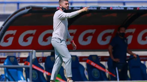 ¿Pollo Saldívar o Luis García? La duda de Carlos Adrián Morales