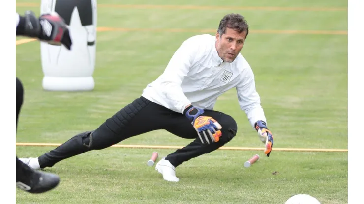 Leao Butrón es el jugador más experimentado de Alianza Lima.