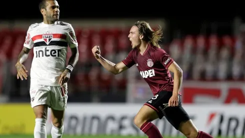 ¡Lanús eliminó a São Paulo por la Sudamericana en un final épico!