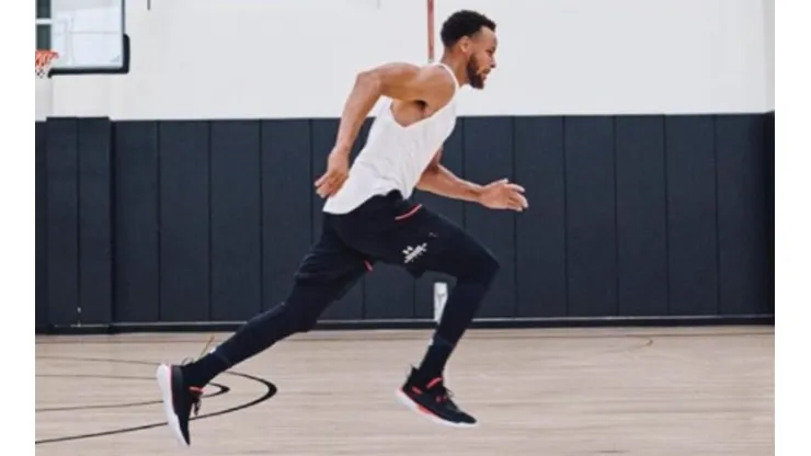 Stephen Curry, base de los Warriors