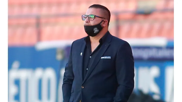 El Turco no pondría a Janssen como titular.