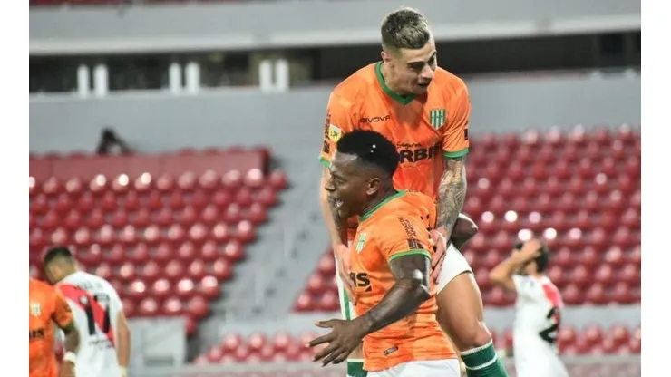 El grito de gol de los jugadores de Banfield.