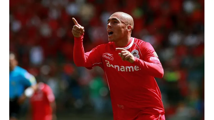 Marín tuvo el honor de consagrarse con el Toluca. Fuente: Jam Media