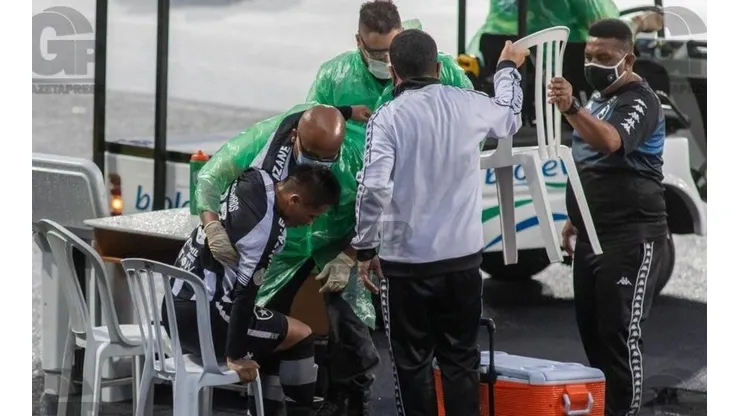Alexander Lecaros llegó al Botafogo en diciembre del 2019.