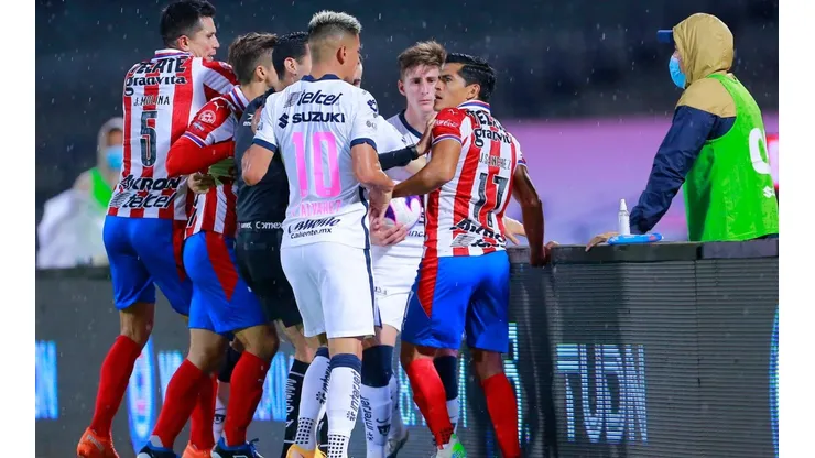 No sirve: Chivas y Pumas igualaron en Ciudad Universitaria