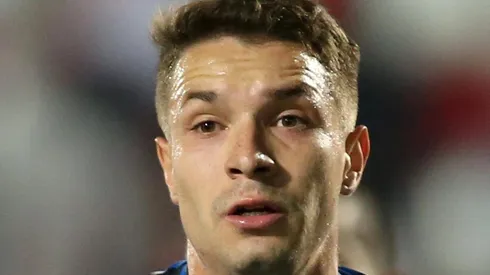 El centrocampista Claudio Sepúlveda jugando para Huachipato