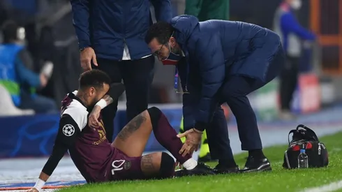 No jugó ni media hora: Neymar se lesionó y pidió el cambio en PSG