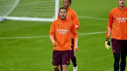 Hazard volvió a entrenar tras 81 días ¡y bromeó con que se lesionaba de nuevo!