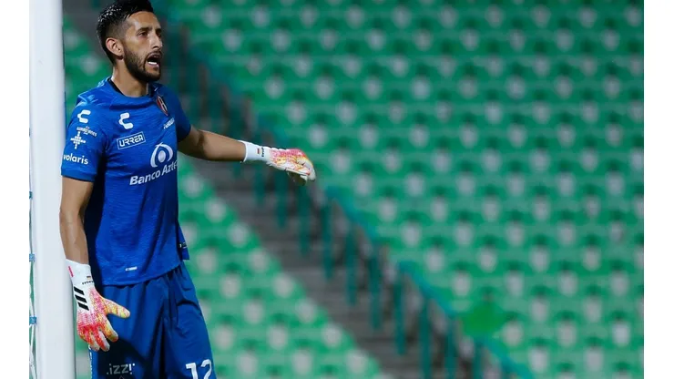 Camilo Vargas podría renovar con Atlas.