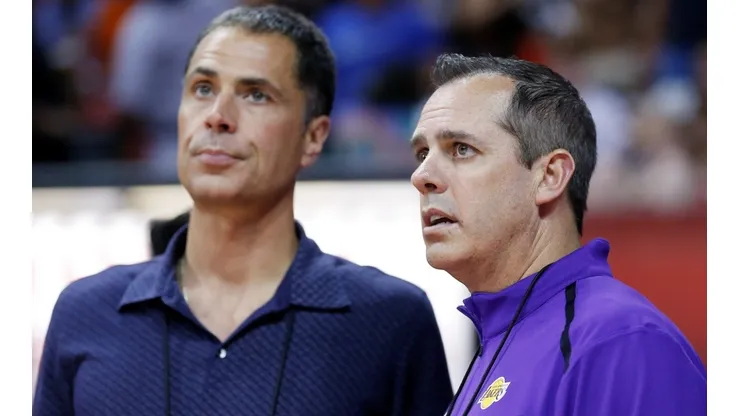 Rob Pelinka y Frank Vogel, por un refuerzo para los Lakers