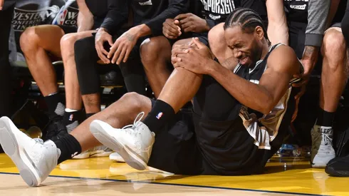 Kawhi Leonard después de la falta de Zaza Pachulia