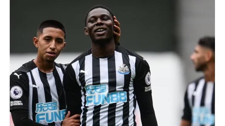 Rodrigo Vilca ya tiene 180 minutos disputados en la Premier League 2.