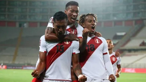 Perú perdió 4-2 contra Brasil en el Estadio Nacional de Lima.