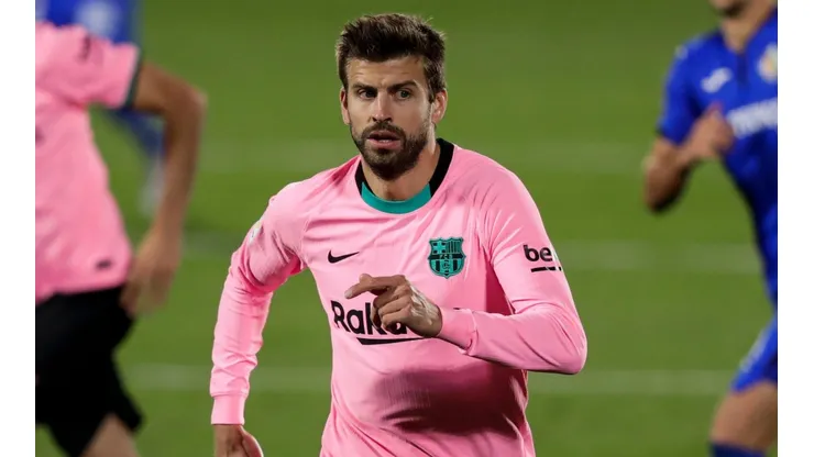 Todo un líder: Piqué aceptó que Barcelona le baje un 50% de su salario