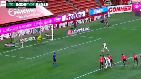 Nicolás Sánchez adelantó a Monterrey